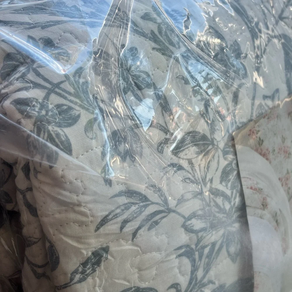 Laura Ashley laura ashley